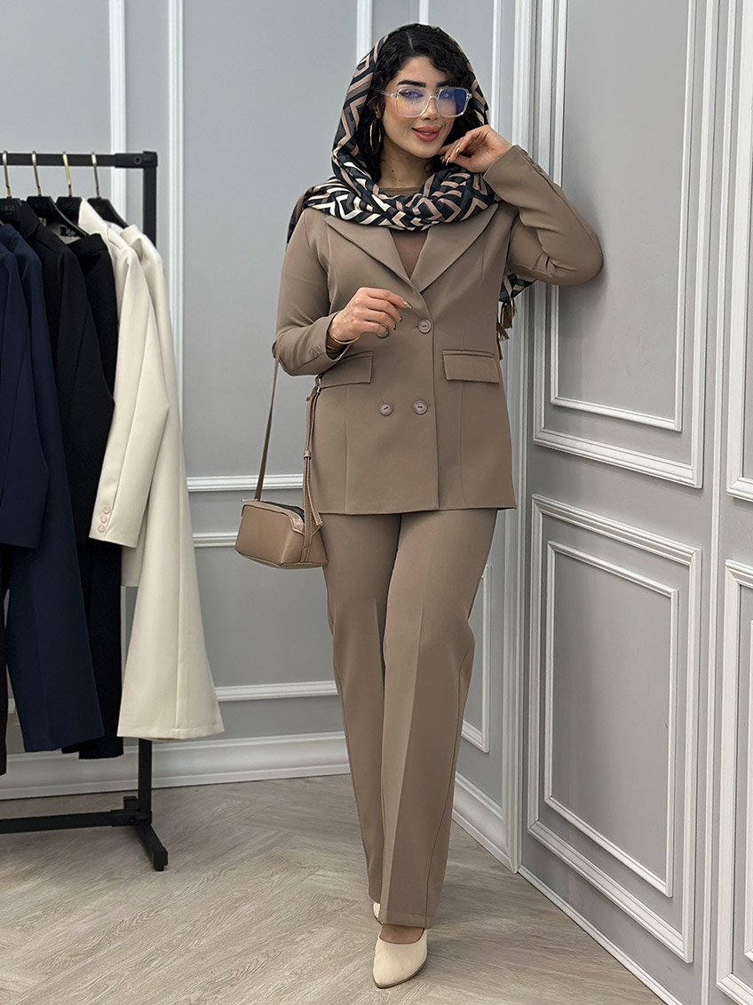 کت و شلوار مازراتی دلانا کد : 10389